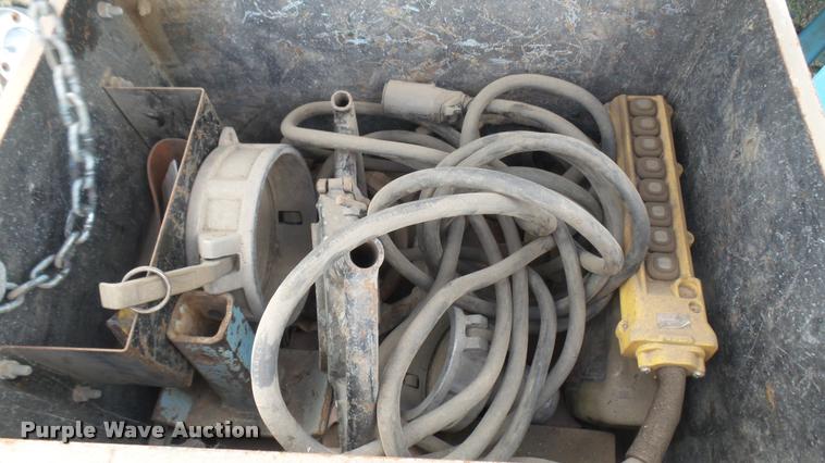 image for item DL9918 2001 Vactor vacuum system