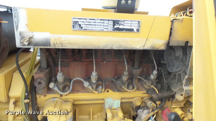 image for item DL9920 1997 Vermeer 672A stump grinder