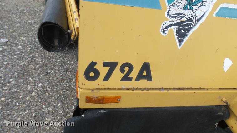 image for item DL9920 1997 Vermeer 672A stump grinder