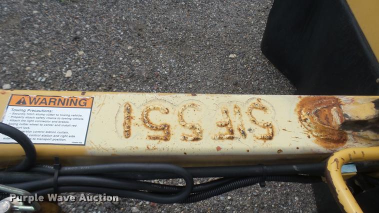 image for item DL9920 1997 Vermeer 672A stump grinder