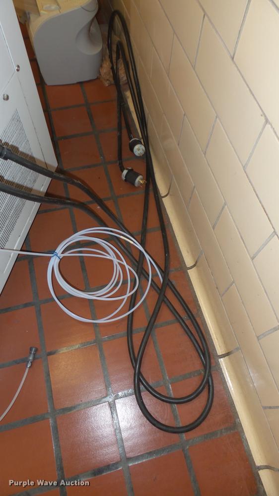 image for item DO9946 Parkin Elmer Elan DRC II mass spectrometer