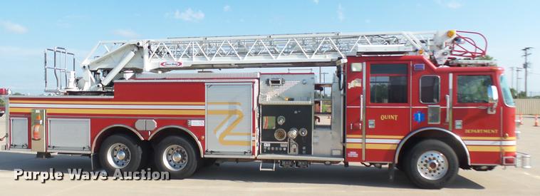 image for item L2266 2003 Pierce Quint ladder fire truck