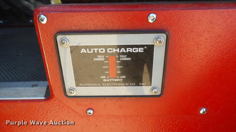 image for item L2266 2003 Pierce Quint ladder fire truck