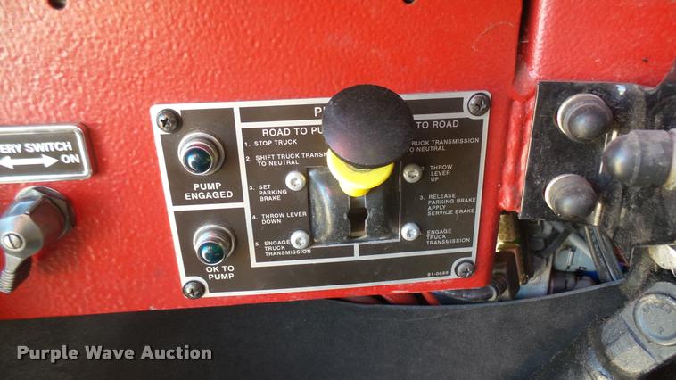 image for item L2266 2003 Pierce Quint ladder fire truck