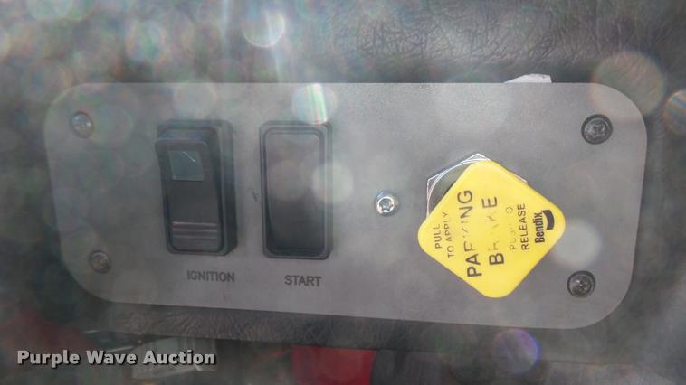 image for item L2266 2003 Pierce Quint ladder fire truck