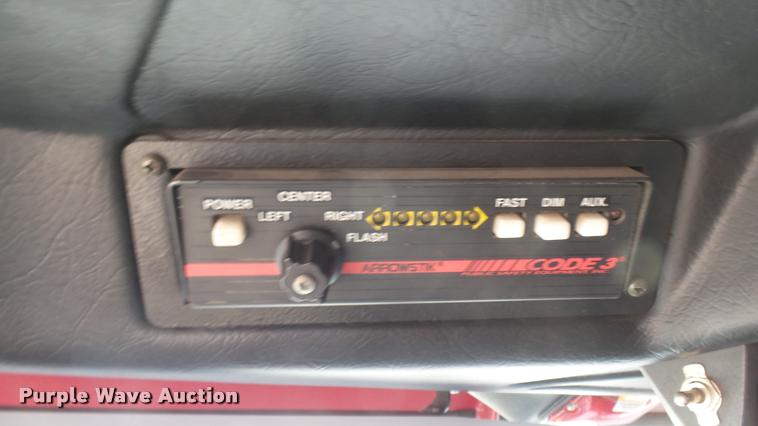 image for item L2266 2003 Pierce Quint ladder fire truck