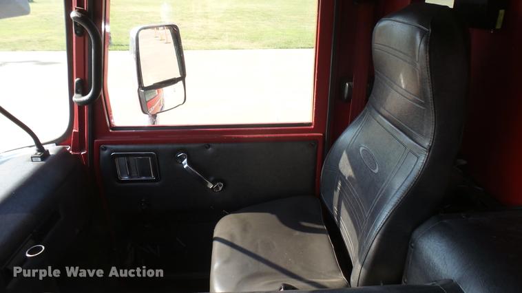 image for item L2266 2003 Pierce Quint ladder fire truck