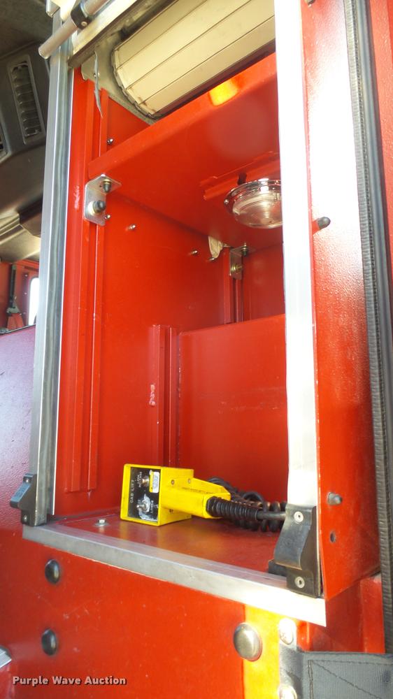 image for item L2266 2003 Pierce Quint ladder fire truck