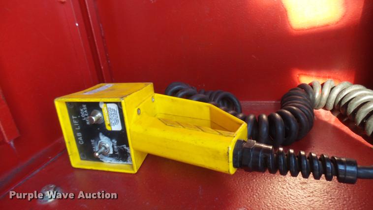 image for item L2266 2003 Pierce Quint ladder fire truck