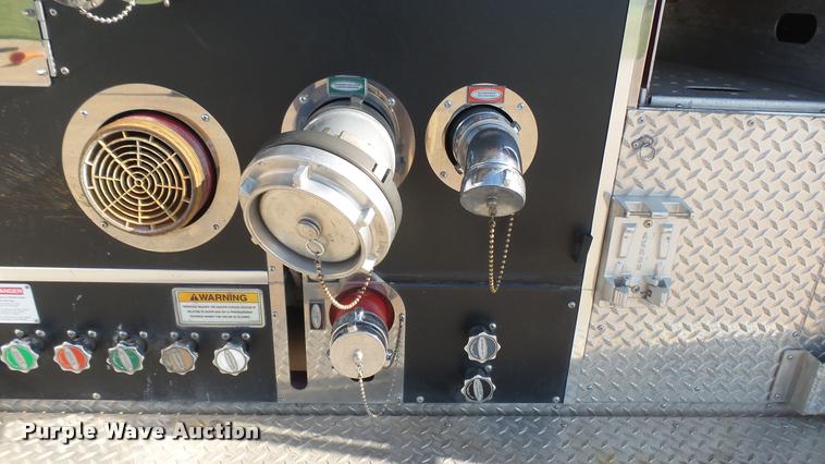 image for item L2266 2003 Pierce Quint ladder fire truck