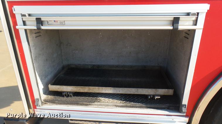 image for item L2266 2003 Pierce Quint ladder fire truck