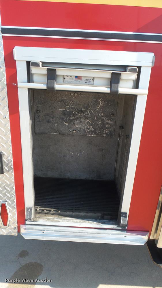 image for item L2266 2003 Pierce Quint ladder fire truck