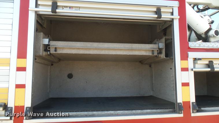 image for item L2266 2003 Pierce Quint ladder fire truck