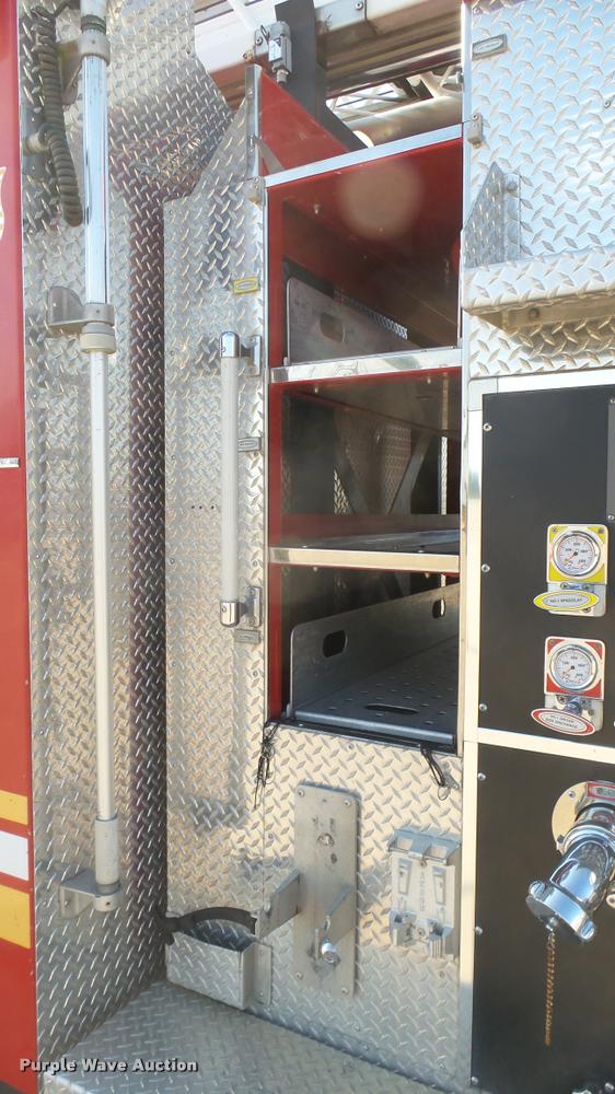 image for item L2266 2003 Pierce Quint ladder fire truck