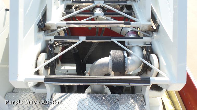 image for item L2266 2003 Pierce Quint ladder fire truck