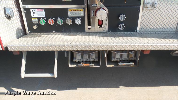 image for item L2266 2003 Pierce Quint ladder fire truck