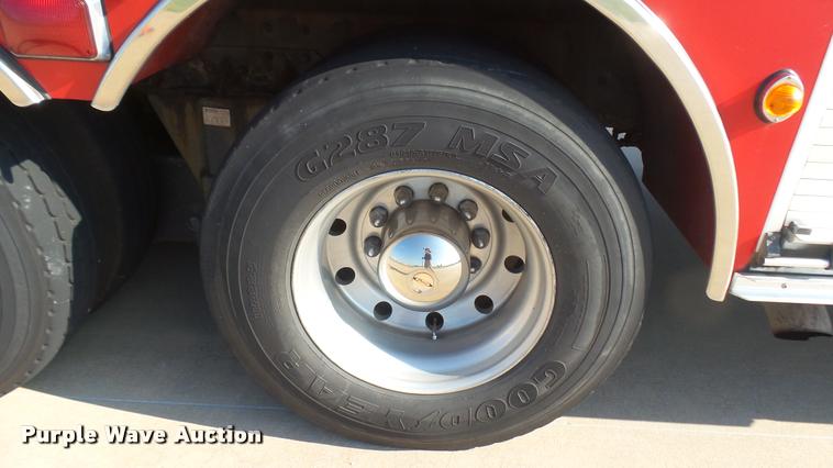 image for item L2266 2003 Pierce Quint ladder fire truck