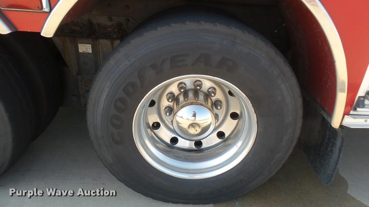 image for item L2266 2003 Pierce Quint ladder fire truck