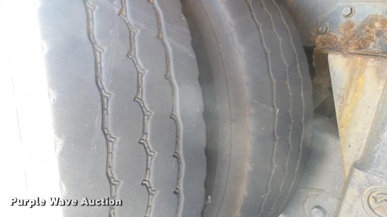 image for item L2266 2003 Pierce Quint ladder fire truck