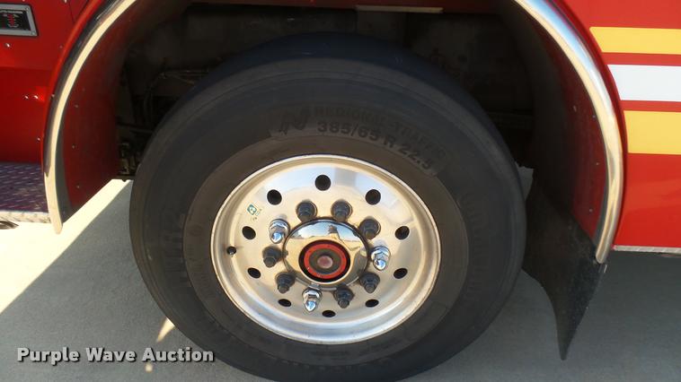 image for item L2266 2003 Pierce Quint ladder fire truck