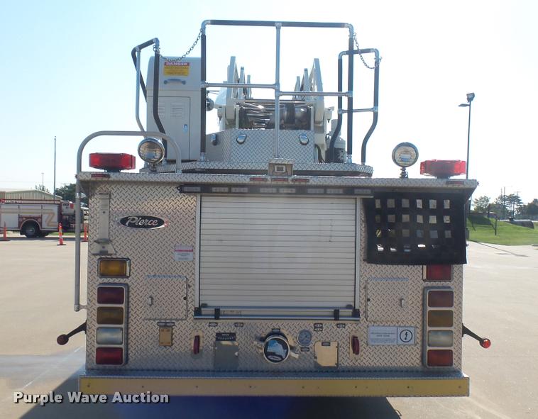 image for item L2267 2004 Pierce Quint ladder fire truck