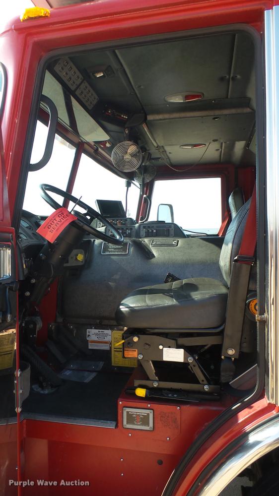 image for item L2267 2004 Pierce Quint ladder fire truck