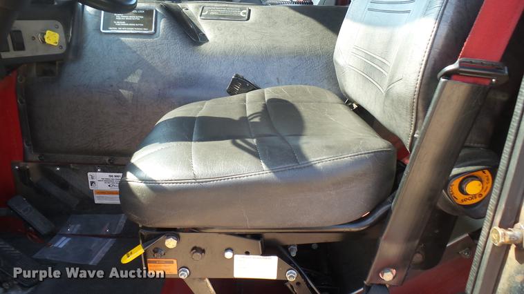 image for item L2267 2004 Pierce Quint ladder fire truck