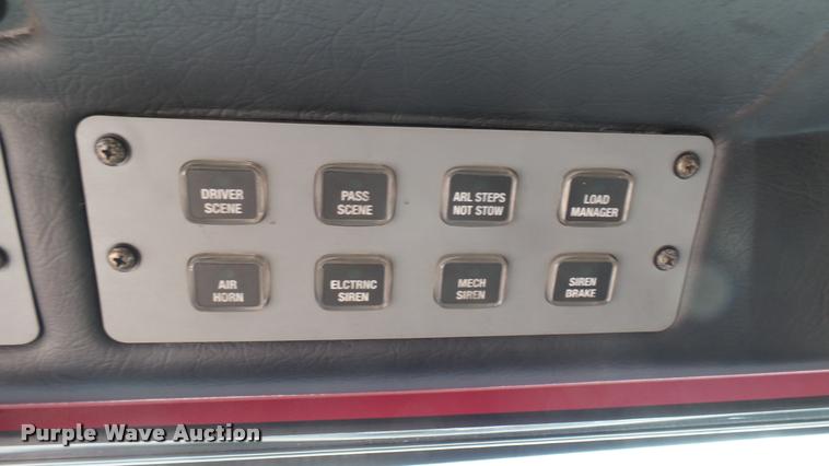 image for item L2267 2004 Pierce Quint ladder fire truck