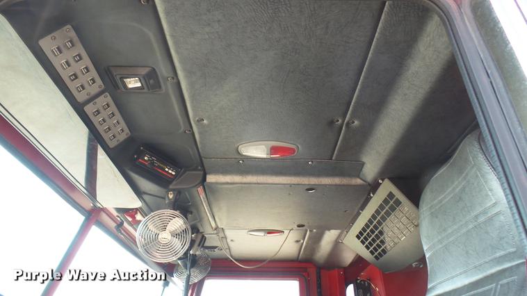 image for item L2267 2004 Pierce Quint ladder fire truck