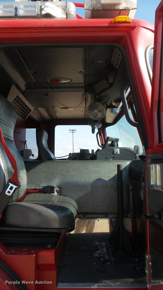 image for item L2267 2004 Pierce Quint ladder fire truck