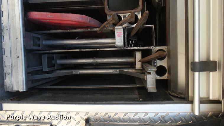 image for item L2267 2004 Pierce Quint ladder fire truck