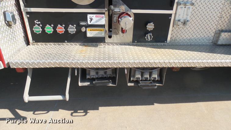 image for item L2267 2004 Pierce Quint ladder fire truck