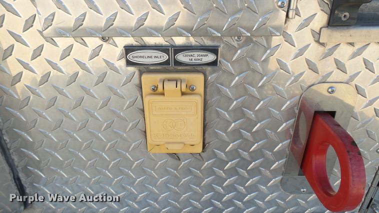 image for item L2267 2004 Pierce Quint ladder fire truck