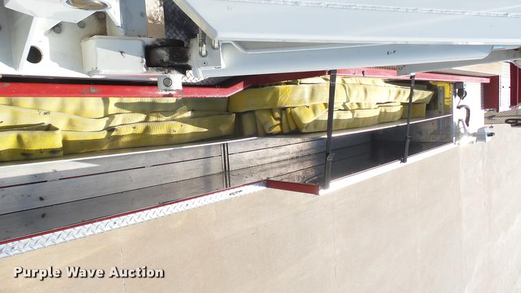 image for item L2267 2004 Pierce Quint ladder fire truck