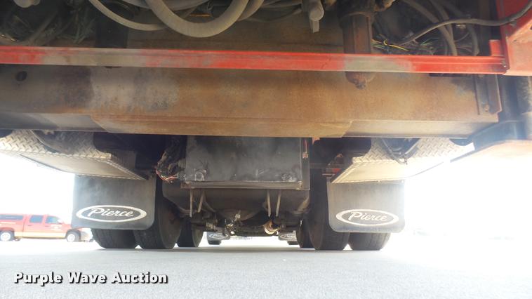 image for item L2267 2004 Pierce Quint ladder fire truck