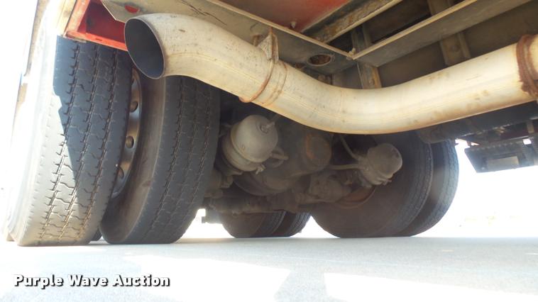 image for item L2267 2004 Pierce Quint ladder fire truck