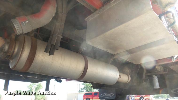 image for item L2267 2004 Pierce Quint ladder fire truck