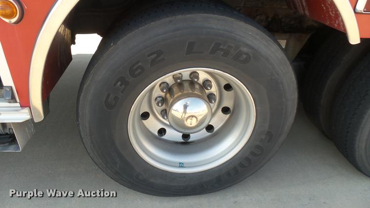 image for item L2267 2004 Pierce Quint ladder fire truck