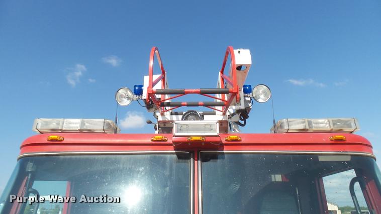 image for item L2267 2004 Pierce Quint ladder fire truck