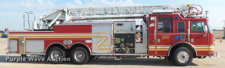 image for item L2268 2003 Pierce Quint ladder fire truck