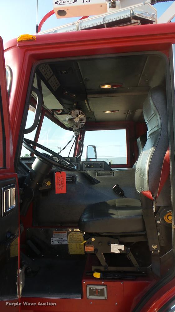 image for item L2268 2003 Pierce Quint ladder fire truck