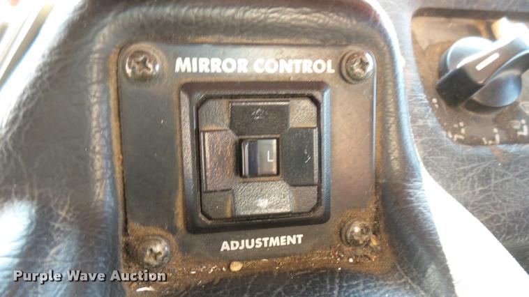 image for item L2268 2003 Pierce Quint ladder fire truck