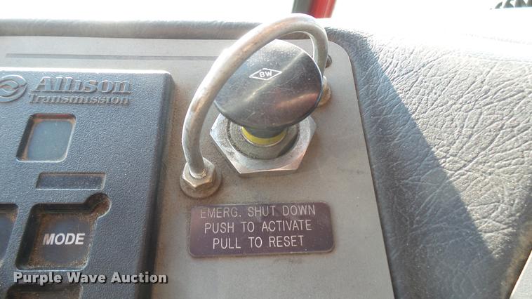 image for item L2268 2003 Pierce Quint ladder fire truck