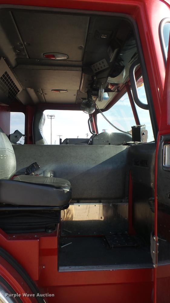 image for item L2268 2003 Pierce Quint ladder fire truck