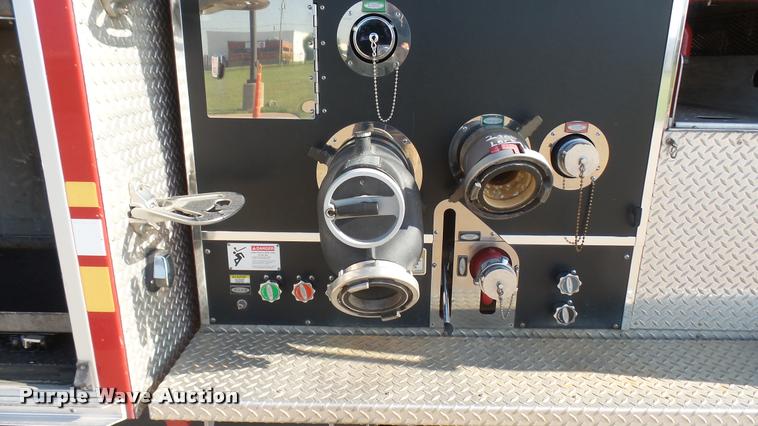 image for item L2268 2003 Pierce Quint ladder fire truck