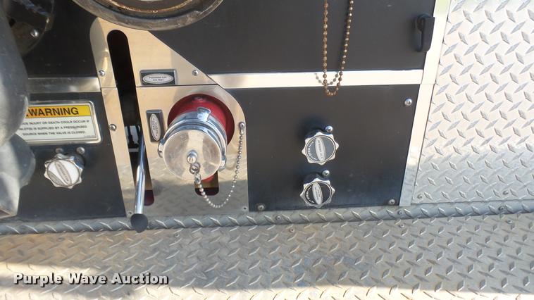 image for item L2268 2003 Pierce Quint ladder fire truck