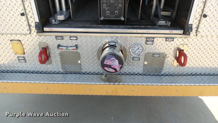 image for item L2268 2003 Pierce Quint ladder fire truck