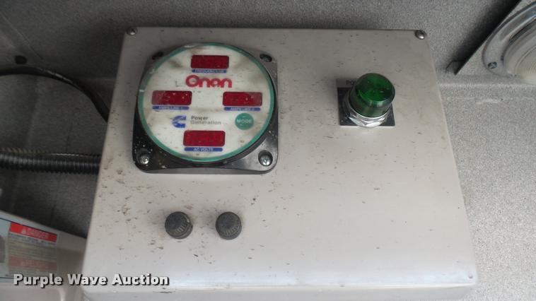 image for item L2268 2003 Pierce Quint ladder fire truck