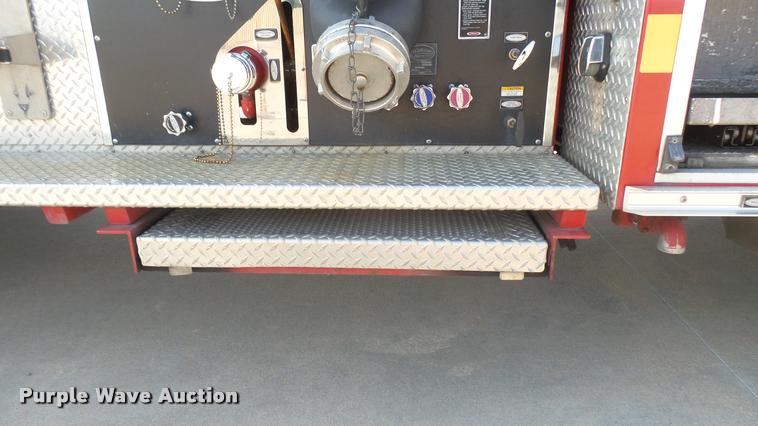 image for item L2268 2003 Pierce Quint ladder fire truck