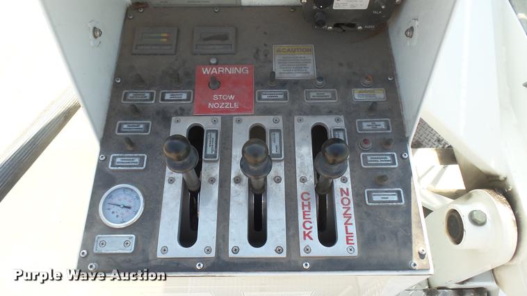 image for item L2268 2003 Pierce Quint ladder fire truck